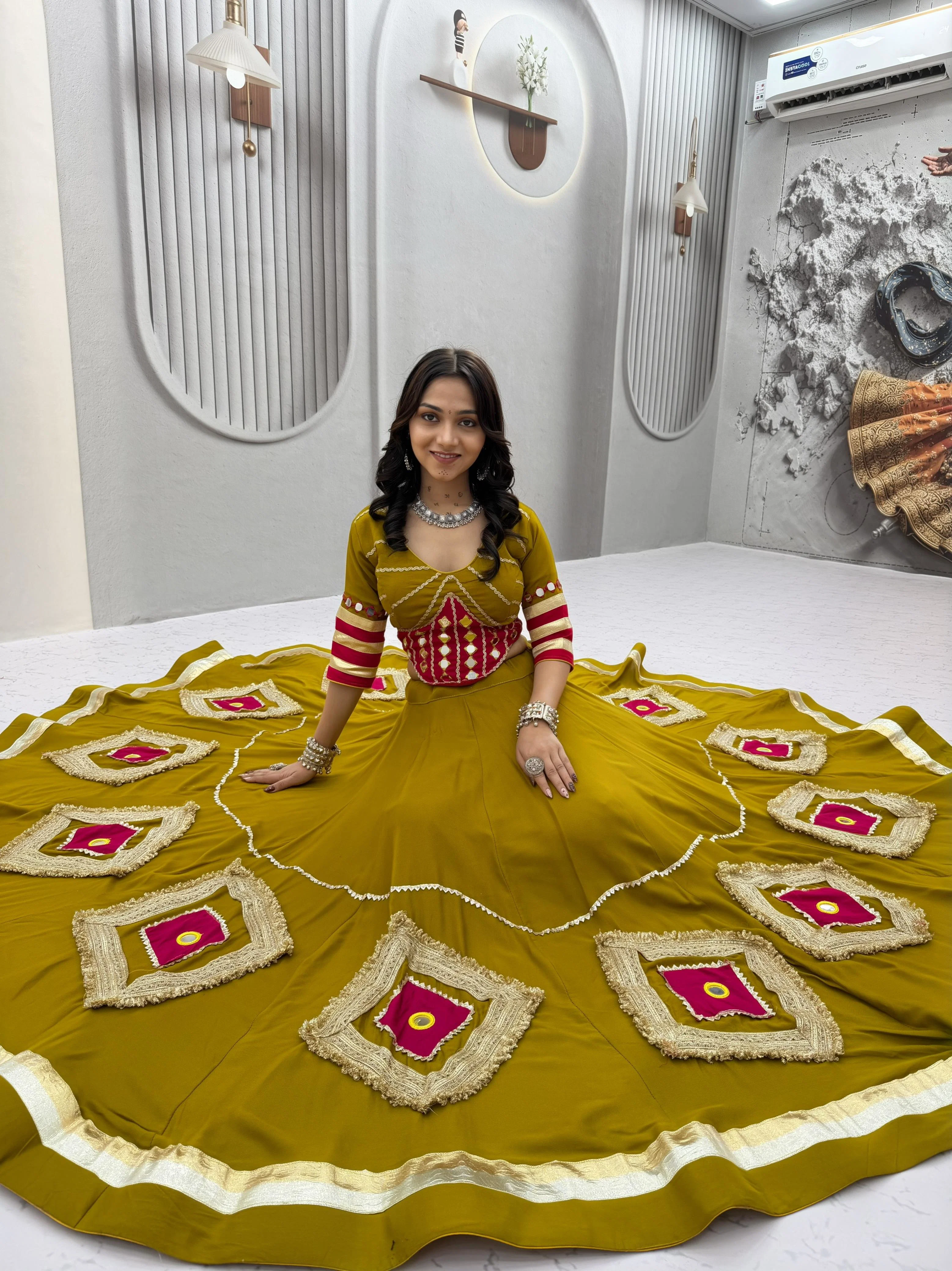 Hand Mirror Lehenga Set — view 1