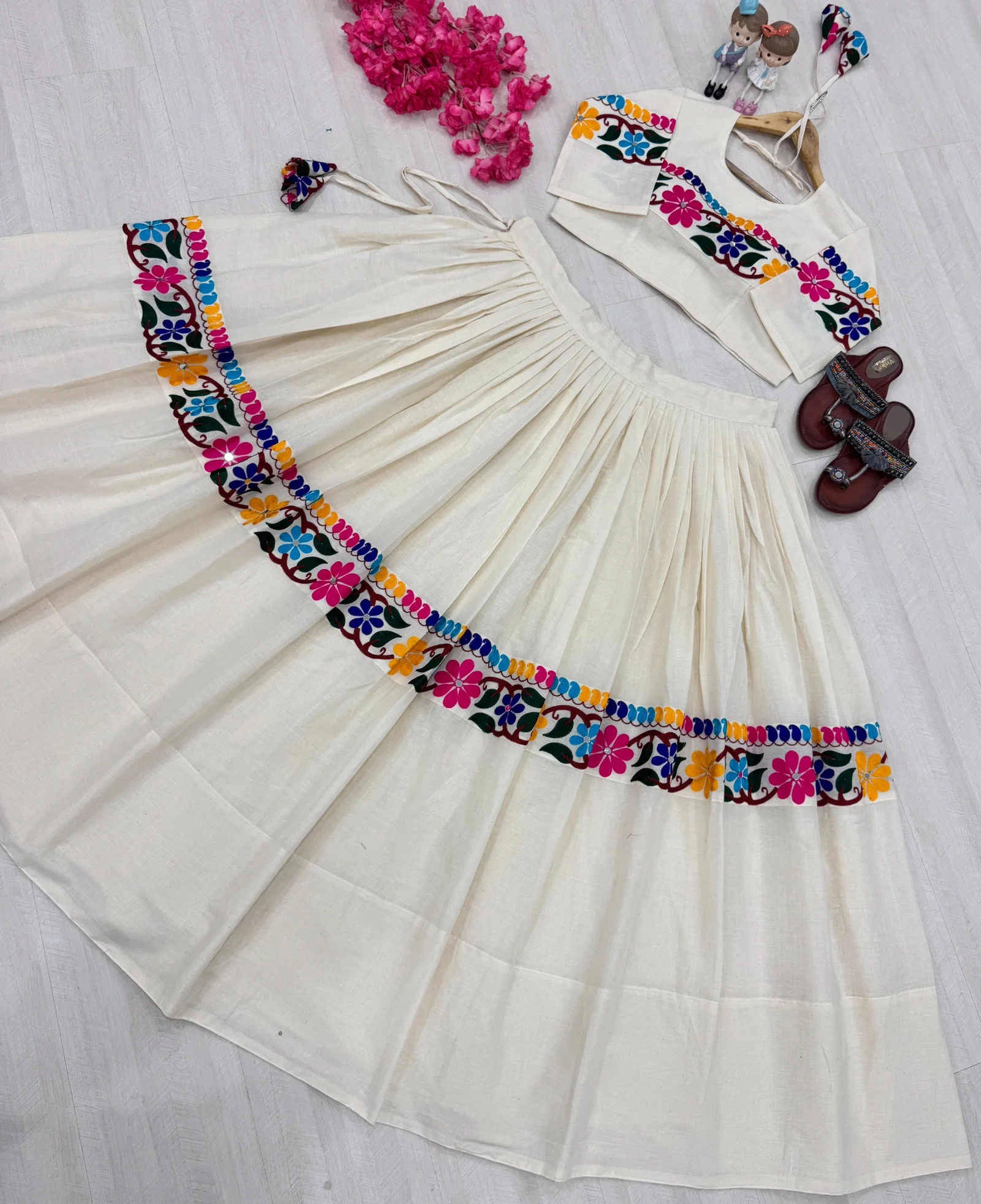 Kora Thread Lehenga Set — view 2