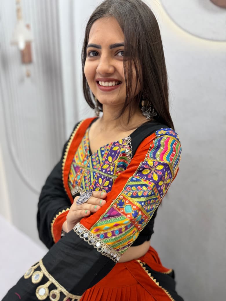 Position Mirror Lehenga Set — view 4