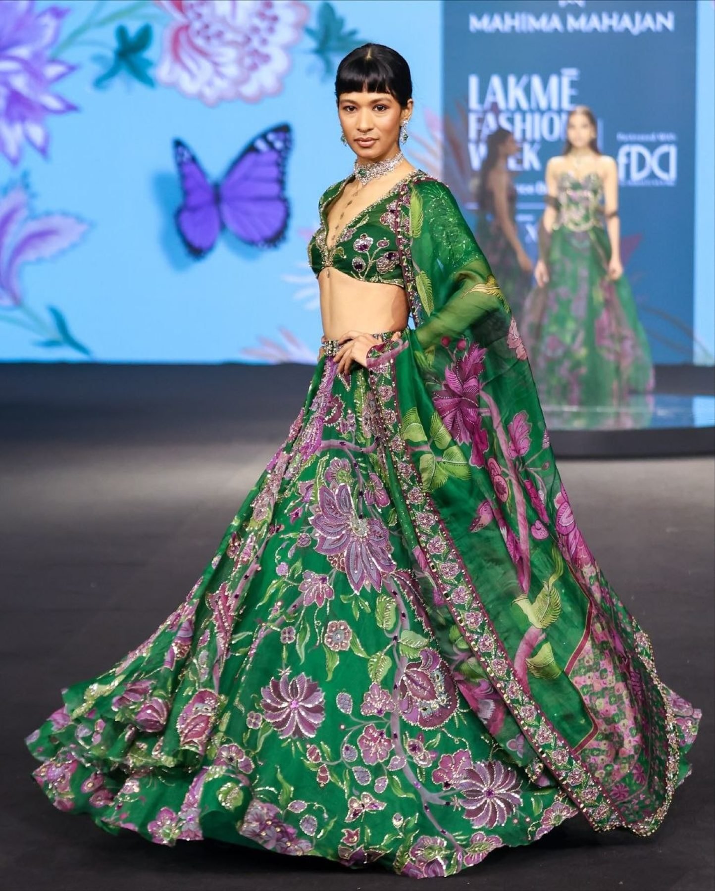 Green Mirror Wedding Lehenga Set — view 17